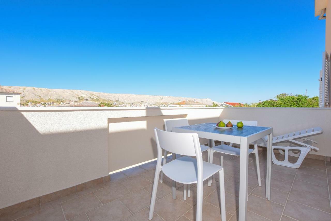 Villa Magena - Modern Apartments In Pag Center Паг Екстериор снимка
