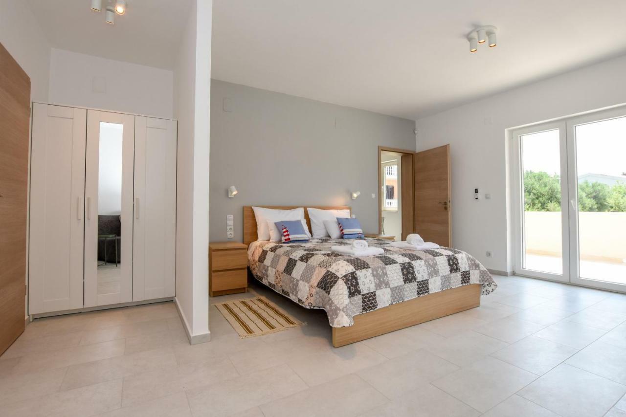 Villa Magena - Modern Apartments In Pag Center Паг Екстериор снимка